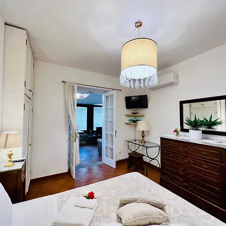 Будинок відпочинку Yourhome - Maison Iolanda *